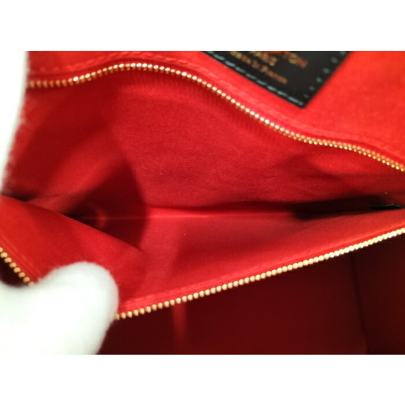 Louis Vuitton Onthego GM Monogram Glant Reverse Tote Bag - Picture 8 of 10